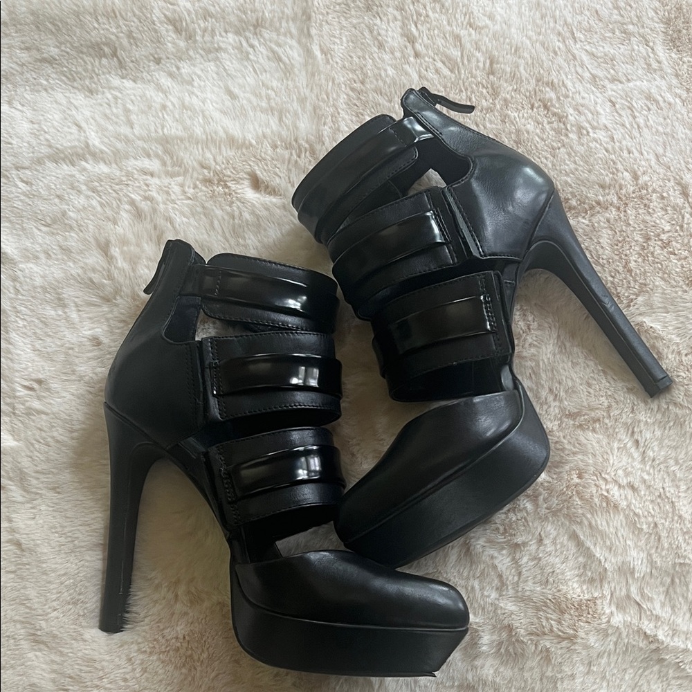 Bcbgeneration Black Multi-Strap Heels - image 5